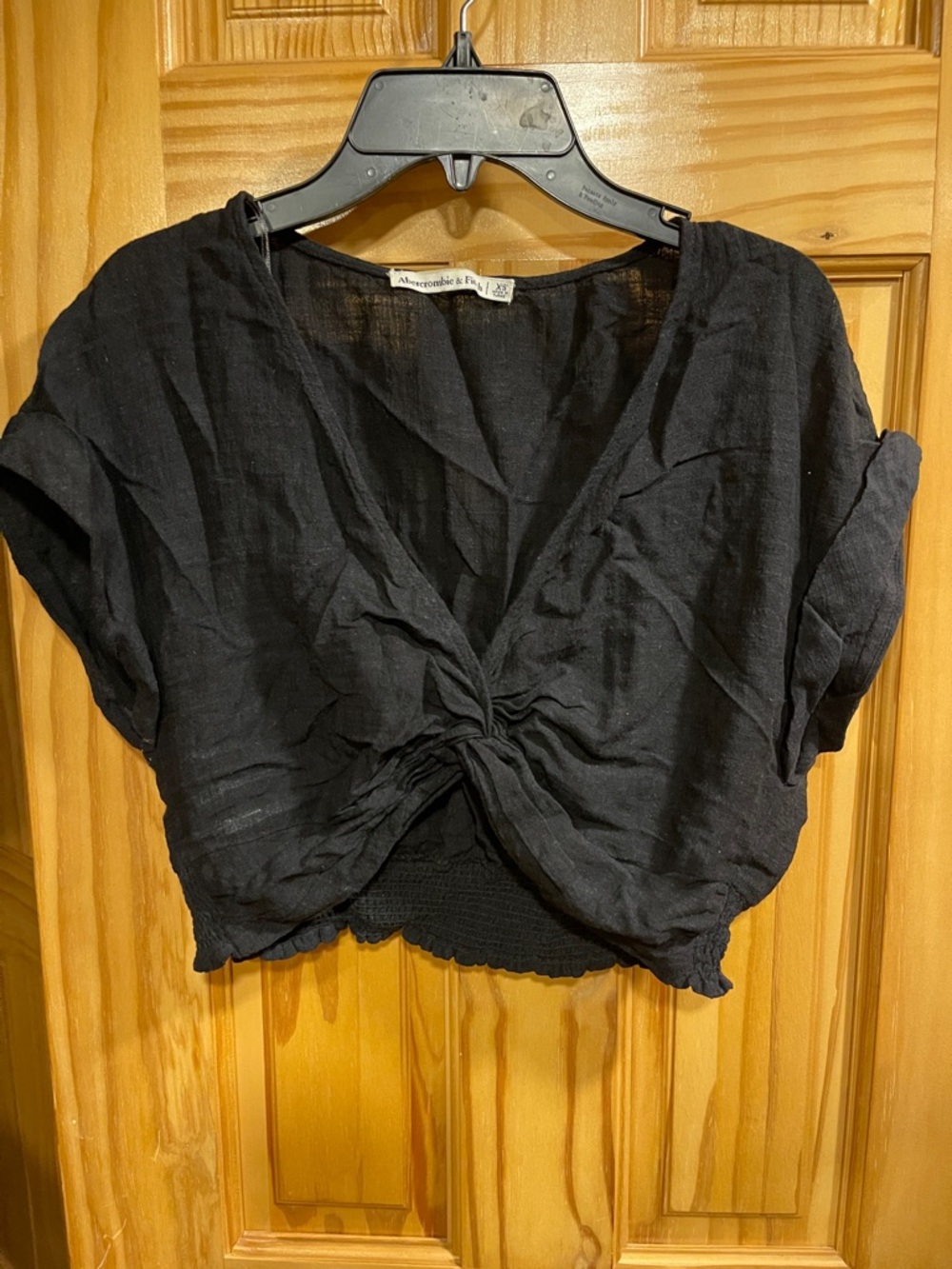 Abercrombie & Fitch Black Twist-Front Cropped Top